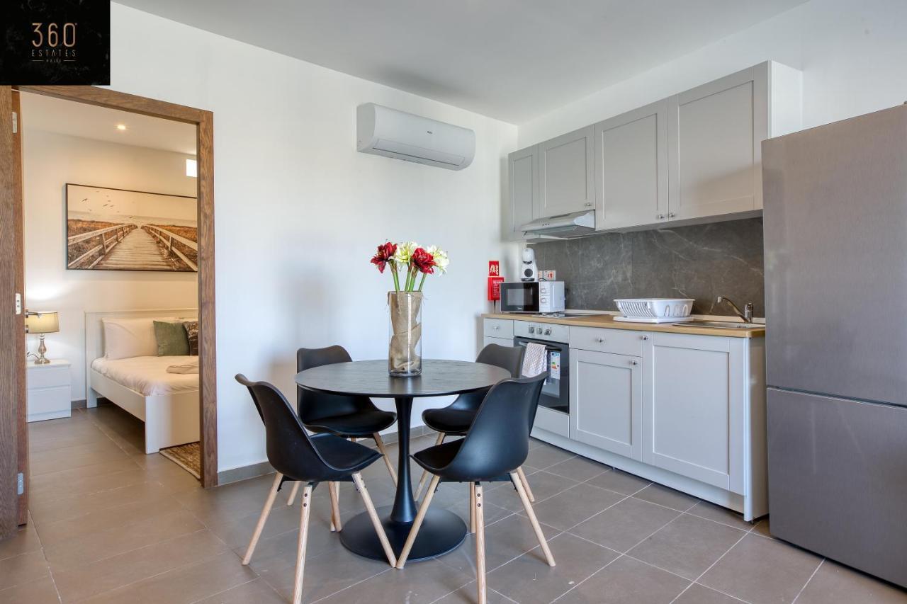 Gzira'S Seashore Stayaway Close To Manuel Island Exterior foto
